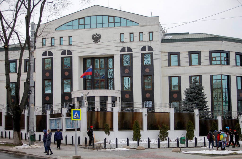 În Moldova, ambasada Rusiei are (multe) urechi ciulite (LIBERATION, Franța, 28 iulie 2023)